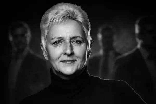 real estate agent authority positioning