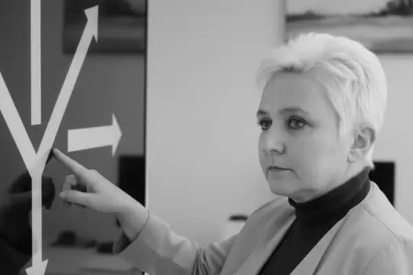 Warm leads from cold Facebook audiences aren’t found, they’re created. This page explains how cold audiences turn into trust-ready conversations.